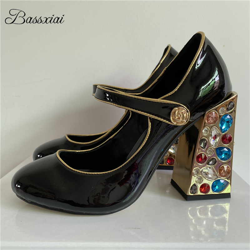 Leather Classic Strap - Colorido diamante quadrado salto alto bombas