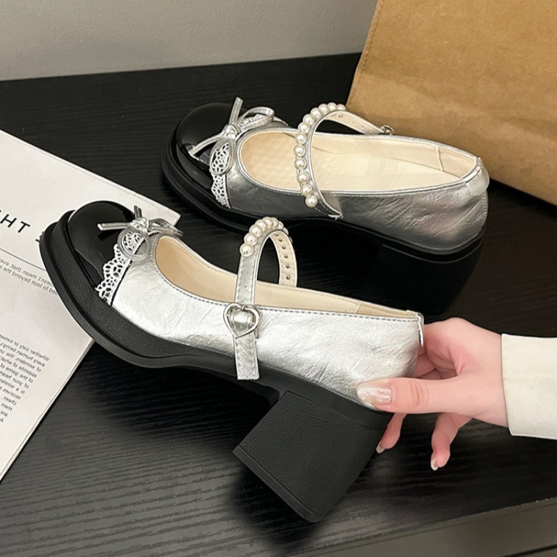 Sapatos Femininos Clássicos de - Leather Classic Strap avaliação e preço